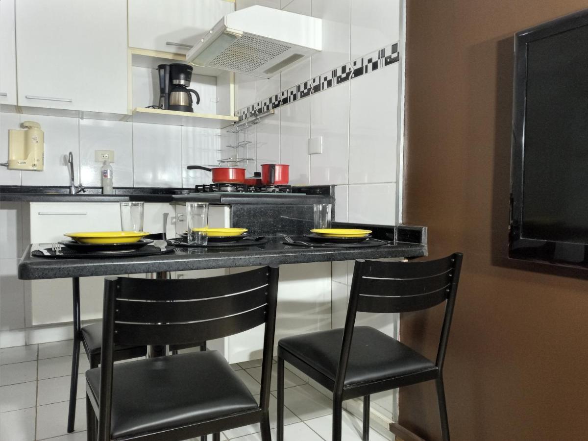 Fantástico apartamento no centro de Curitiba Exterior foto